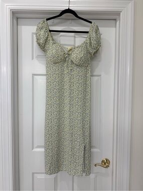 No Boundaries Yellow Floral Puff-Sleeve Midi Dress